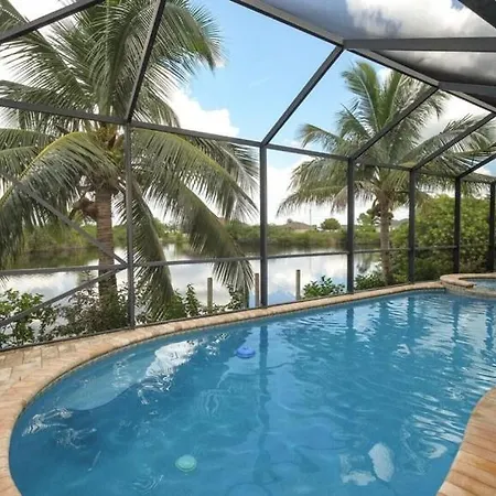 Heated Pool And Spa, Sleeps 6 - Villa Cayman